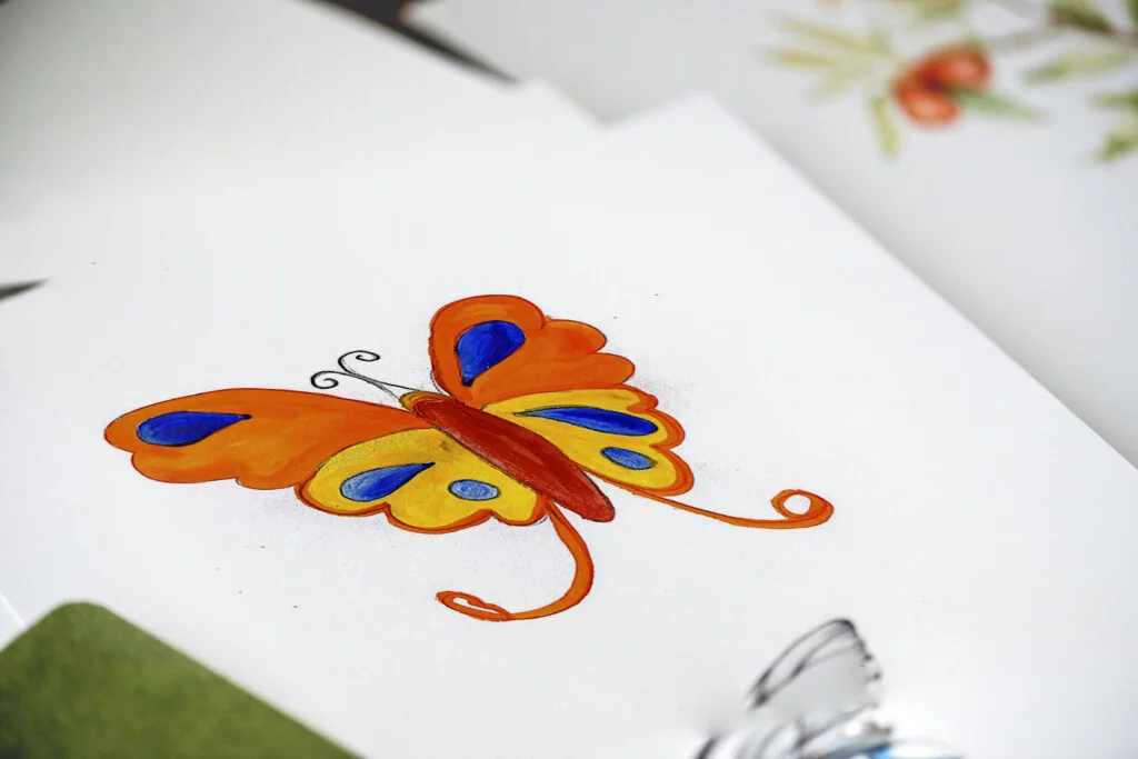 Butterfly and flowers | Butterfly drawing, Flower drawing, Half butterfly  half flower painting